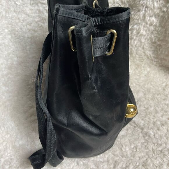 ANN KLEIN II Black Satin medium sling back brass accents . - Picture 9 of 16